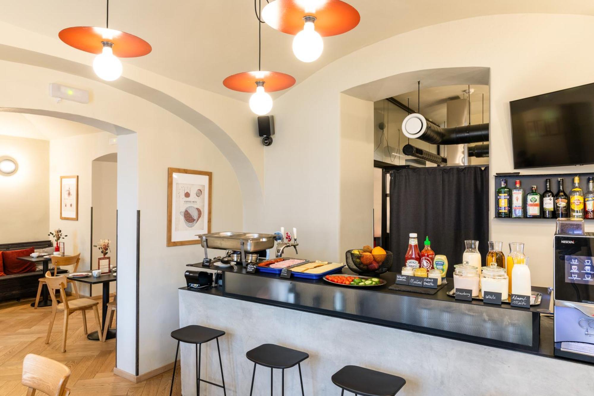 Sir Toby's Midtown Albergue Praga