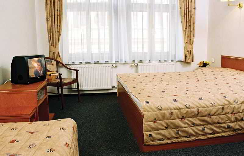 Sir Toby's Midtown Albergue