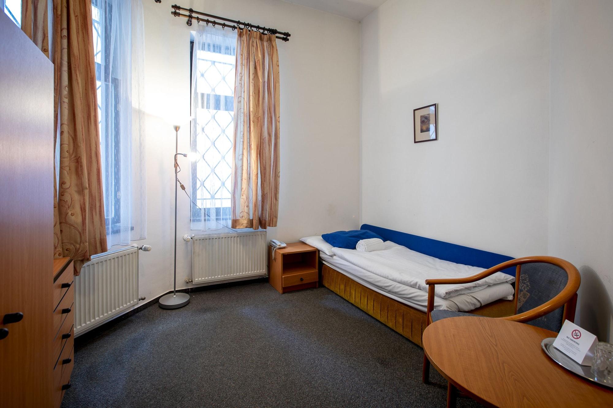 Sir Toby's Midtown Albergue Praga